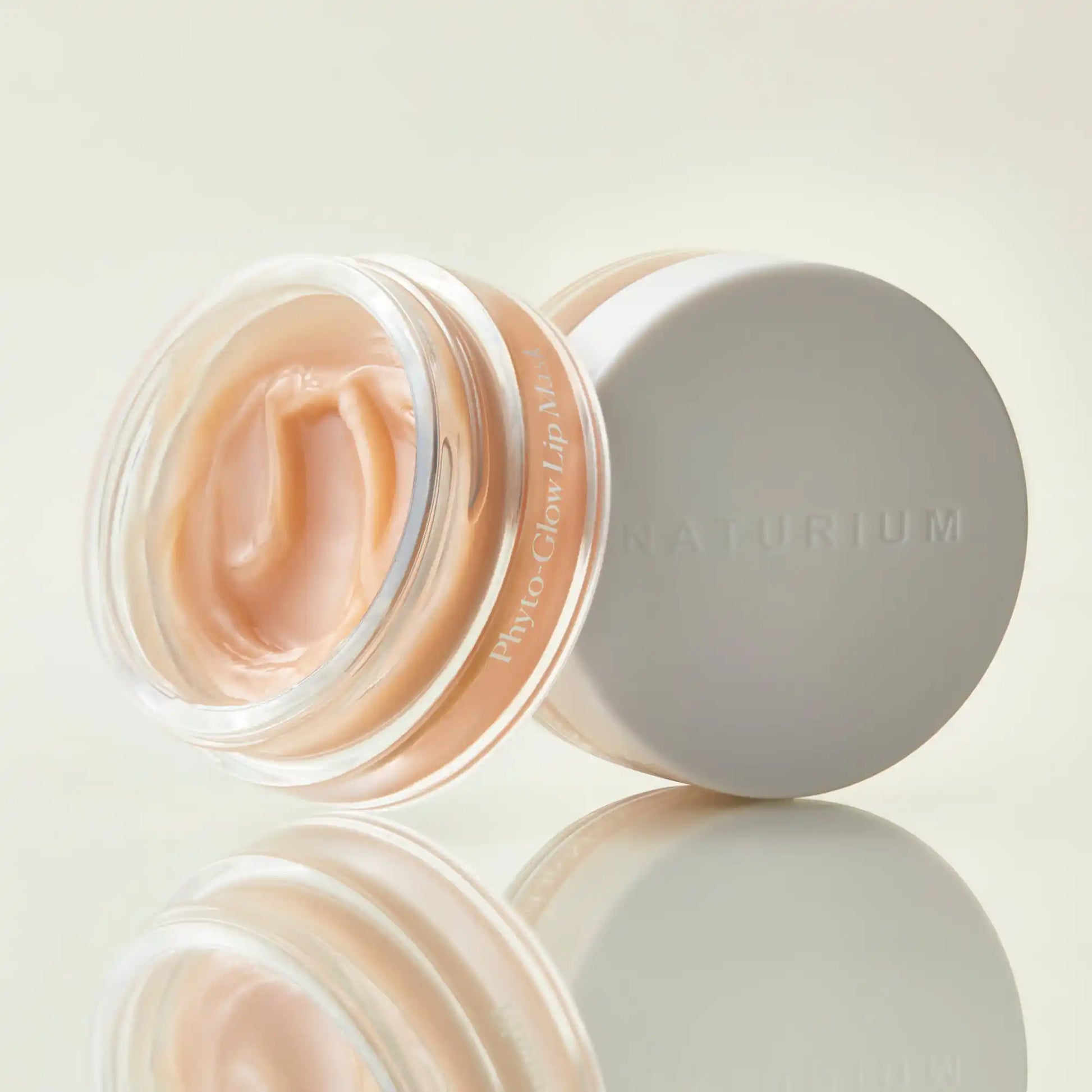 phyto-glow-lip-mask-i3 phyto-lipmask_0607-crop.webp